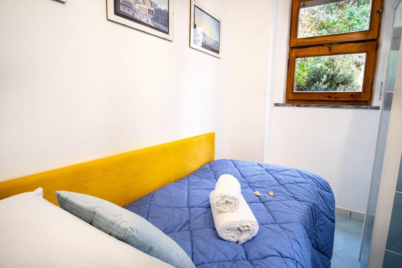 La Casetta Linda - New 2 Bedroom In With Seaview Terrace Península Sorrentina